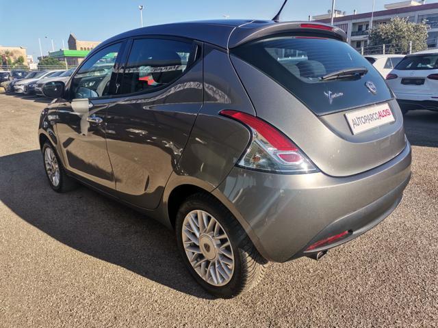 LANCIA Ypsilon 1.2 69 CV 5 porte Gold