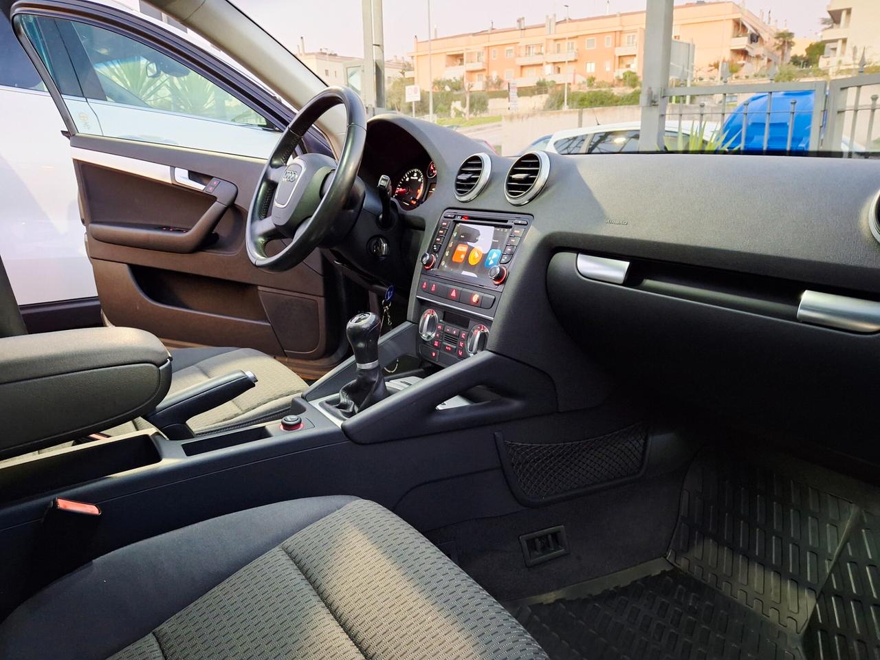 Audi A3 SPB 1.6 TDI 105 CV CR Ambition