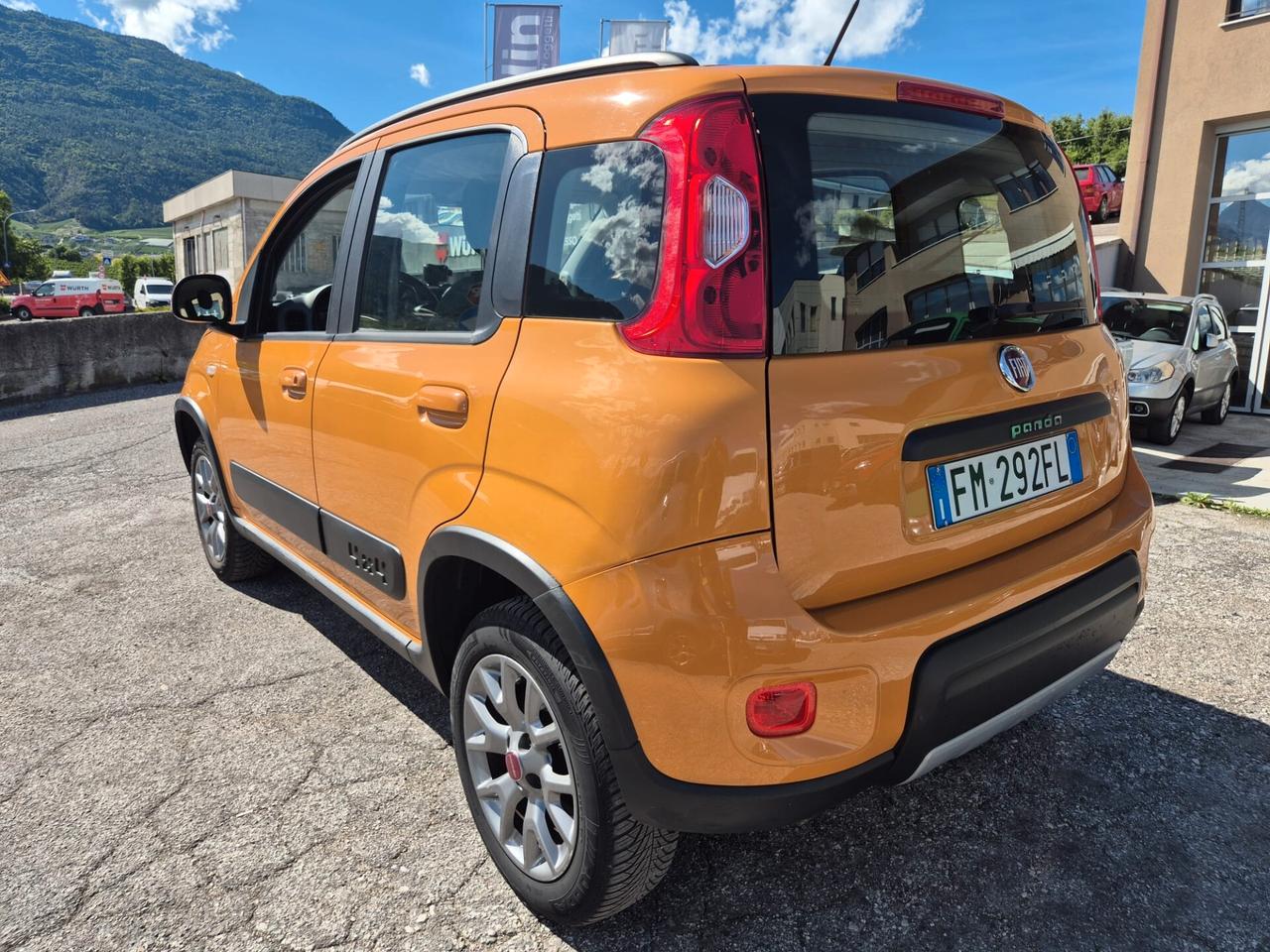FIAT PANDA 0.9 4X4 TREKKING