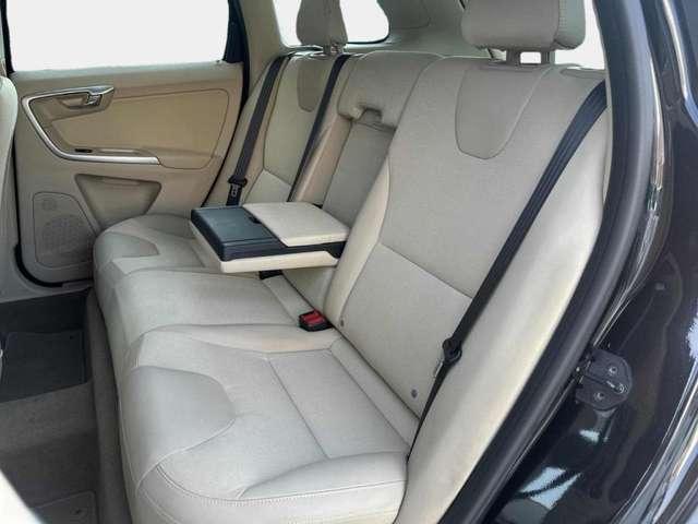 Volvo XC60 D5 AWD Geartronic Summum