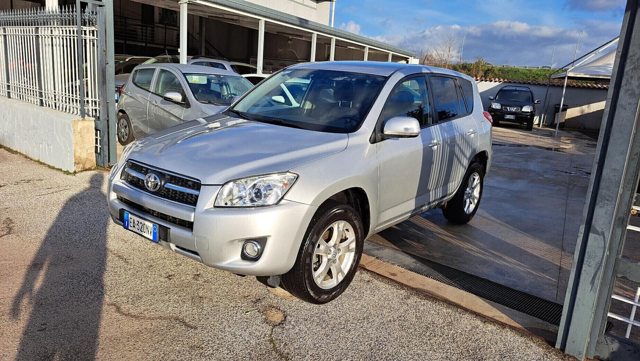 Toyota RAV 4 RAV4 2.2 D-4D 150 CV DPF Sol