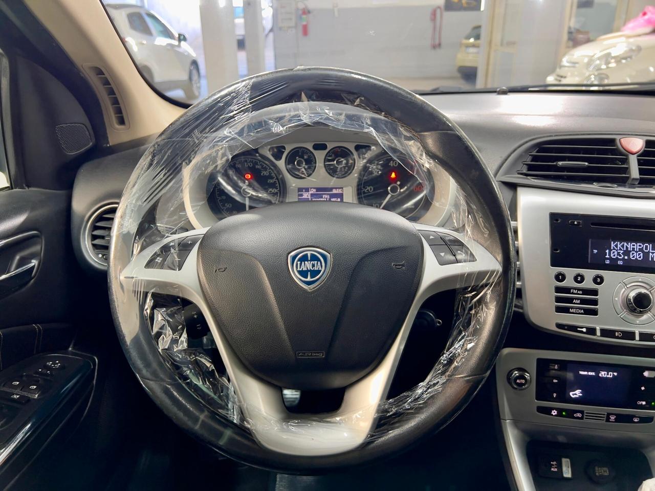 Lancia Delta 1.6 MJT DPF PLATINUM