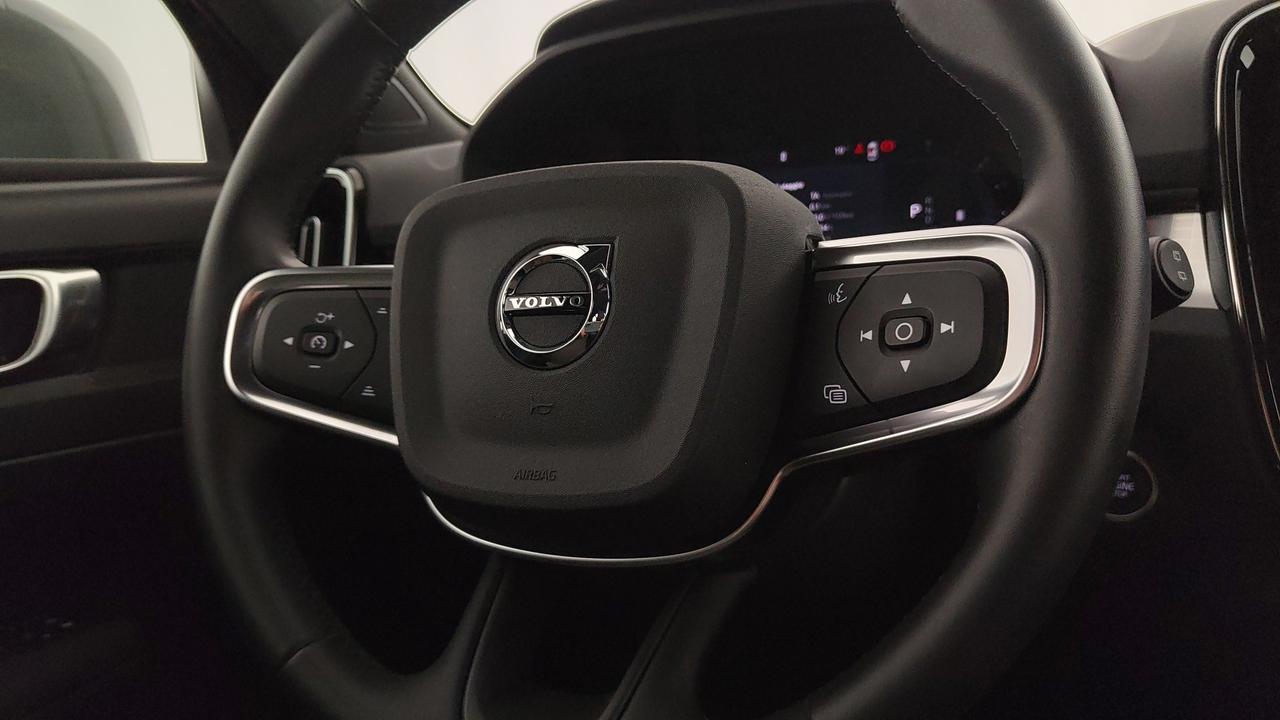 VOLVO XC40 2.0 b3 Core auto