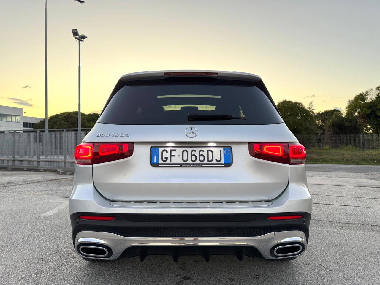 MERCEDES GLB Premium Amg Full - Tetto Led 19