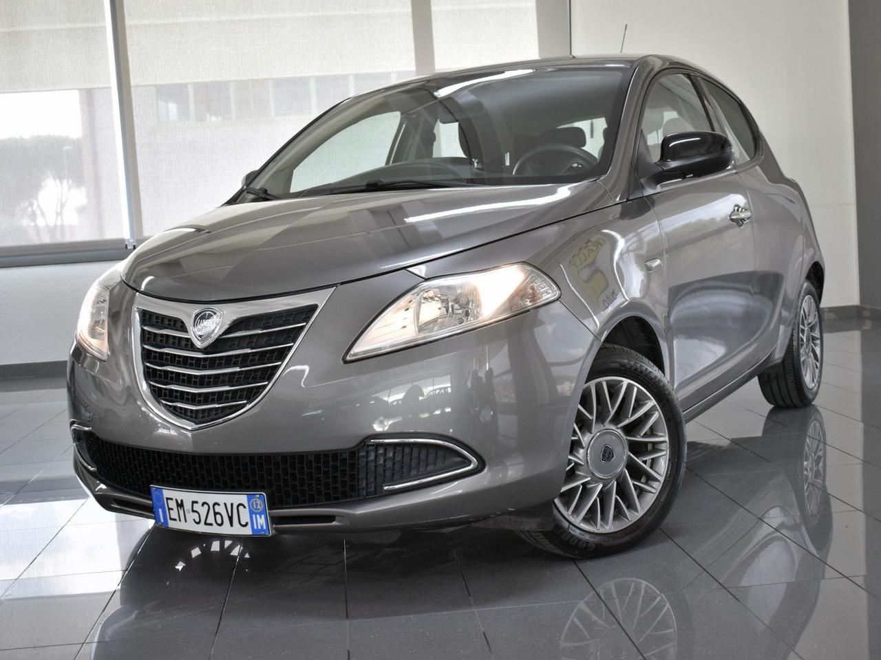 Lancia Ypsilon Platino 1.3 Mjet