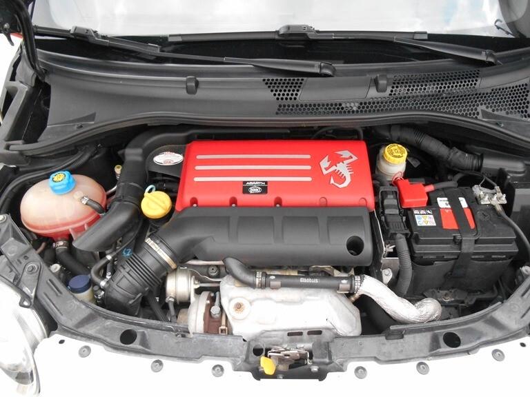 Abarth 595 1.4 Turbo T-Jet 165 CV Turismo