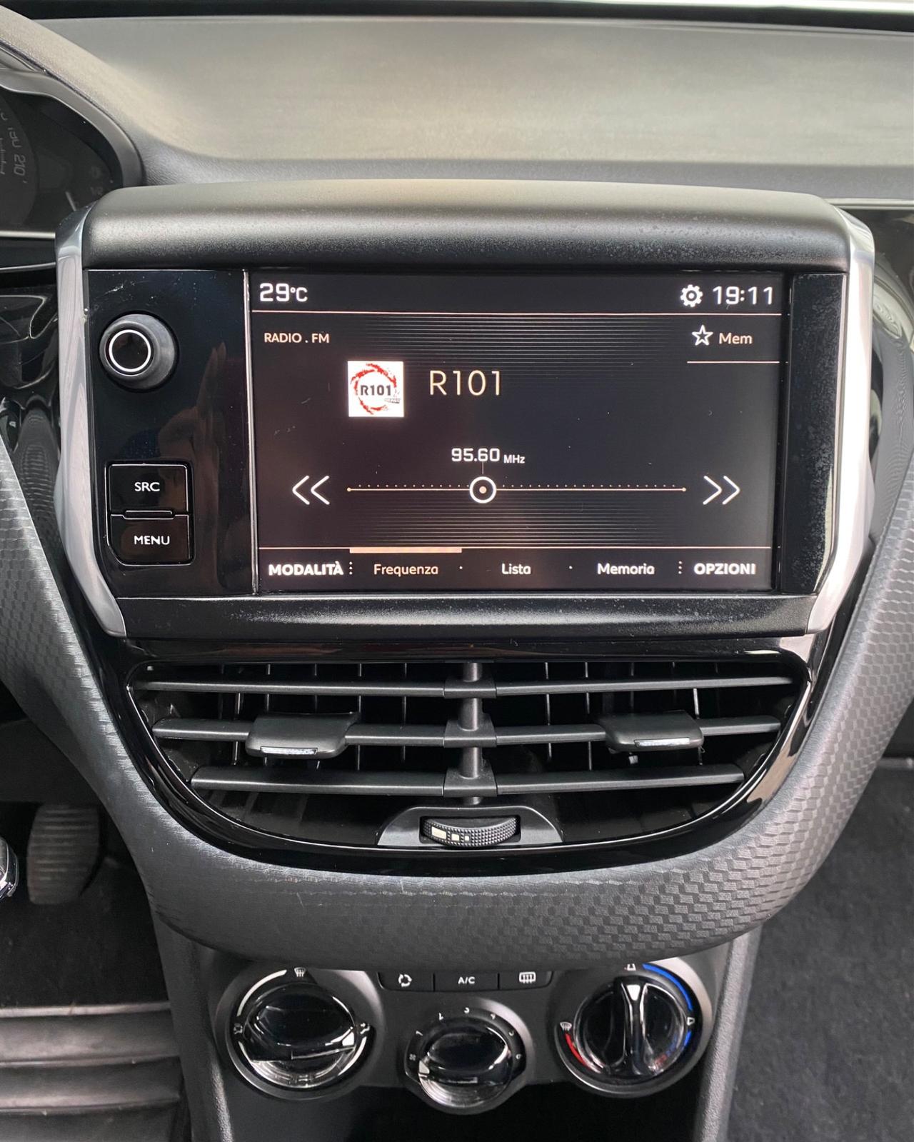 Peugeot 2008 1.6 BlueHDi 75cv Active-PERFETTA