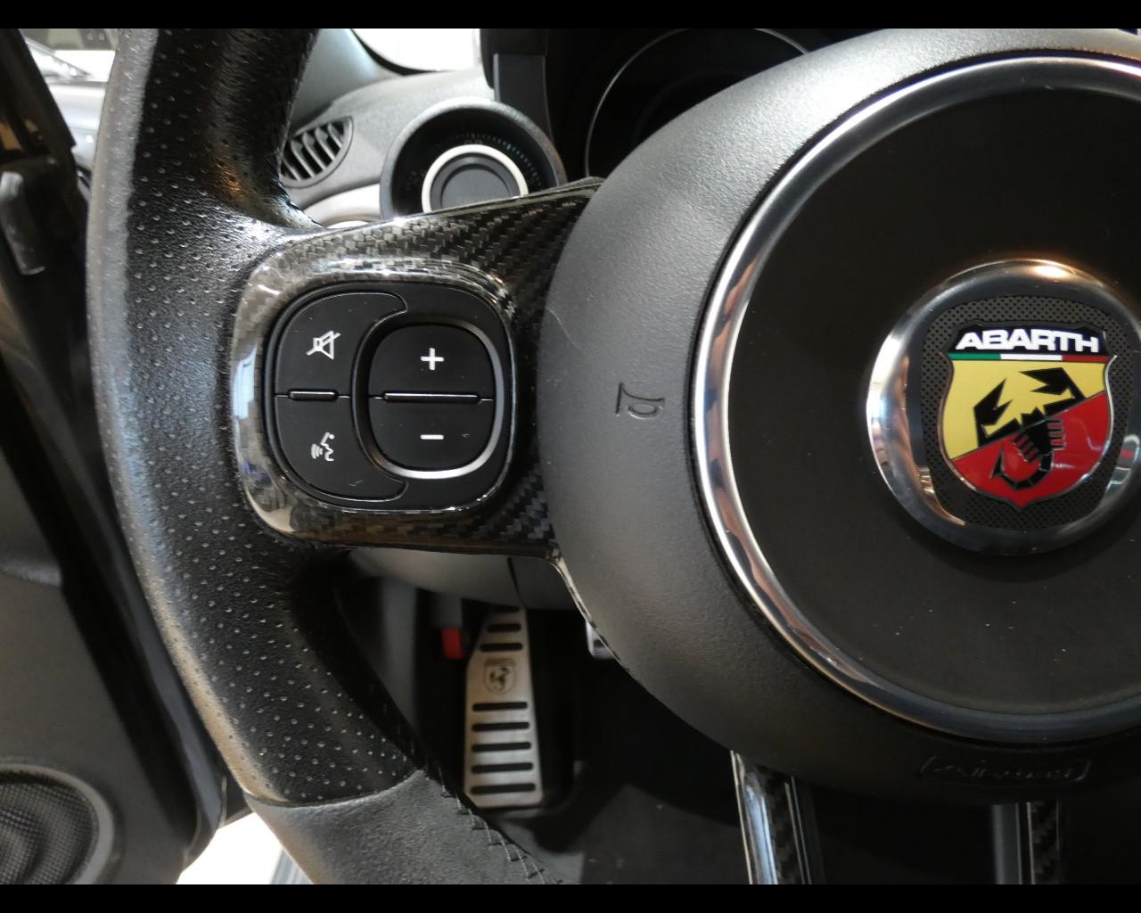 ABARTH 695 - 695 1.4 Turbo T-Jet XSR Yamaha Limited Edition