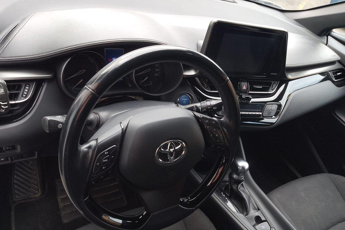 TOYOTA C-HR 1.8 Hybrid E-CVT Active