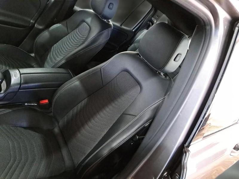 MERCEDES-BENZ GLB 200 d Automatic 4MATIC Business Extra