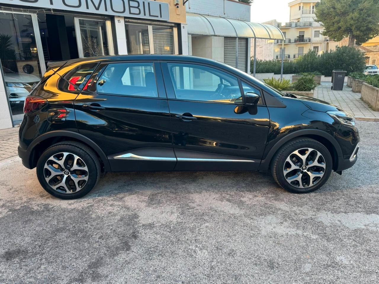 RENAULT CAPTUR 1.5 DCI E6 110 CV. NAVI+CERCHI+RETROCAMERA
