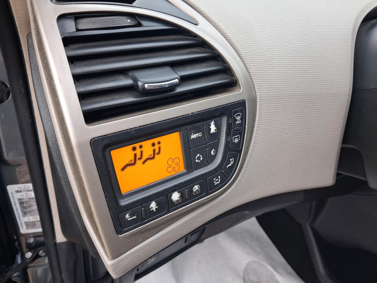 Citroen C4 Picasso 1.6 HDi 110 Exclusive full gangio traino