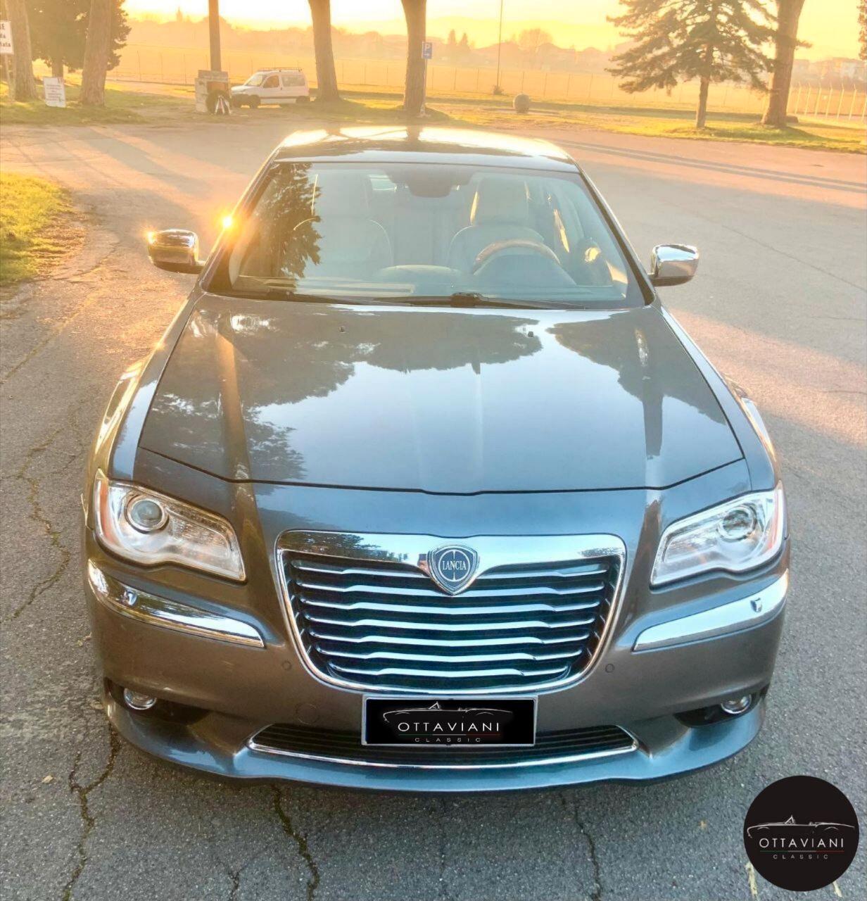 Lancia Thema Top conditions (book service)