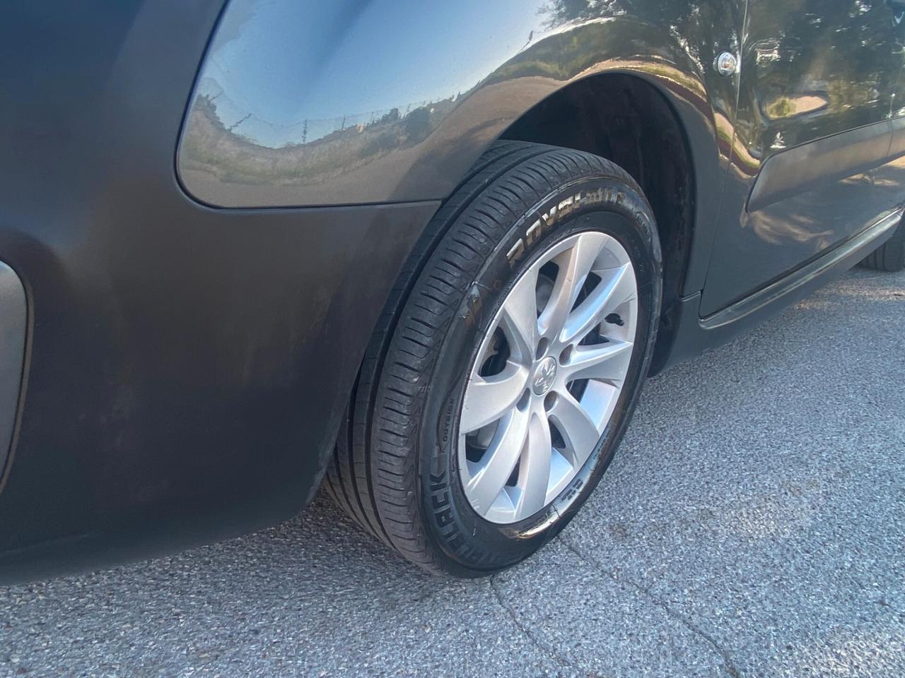 Peugeot Partner Tepee BlueHDi 100 Outdoor