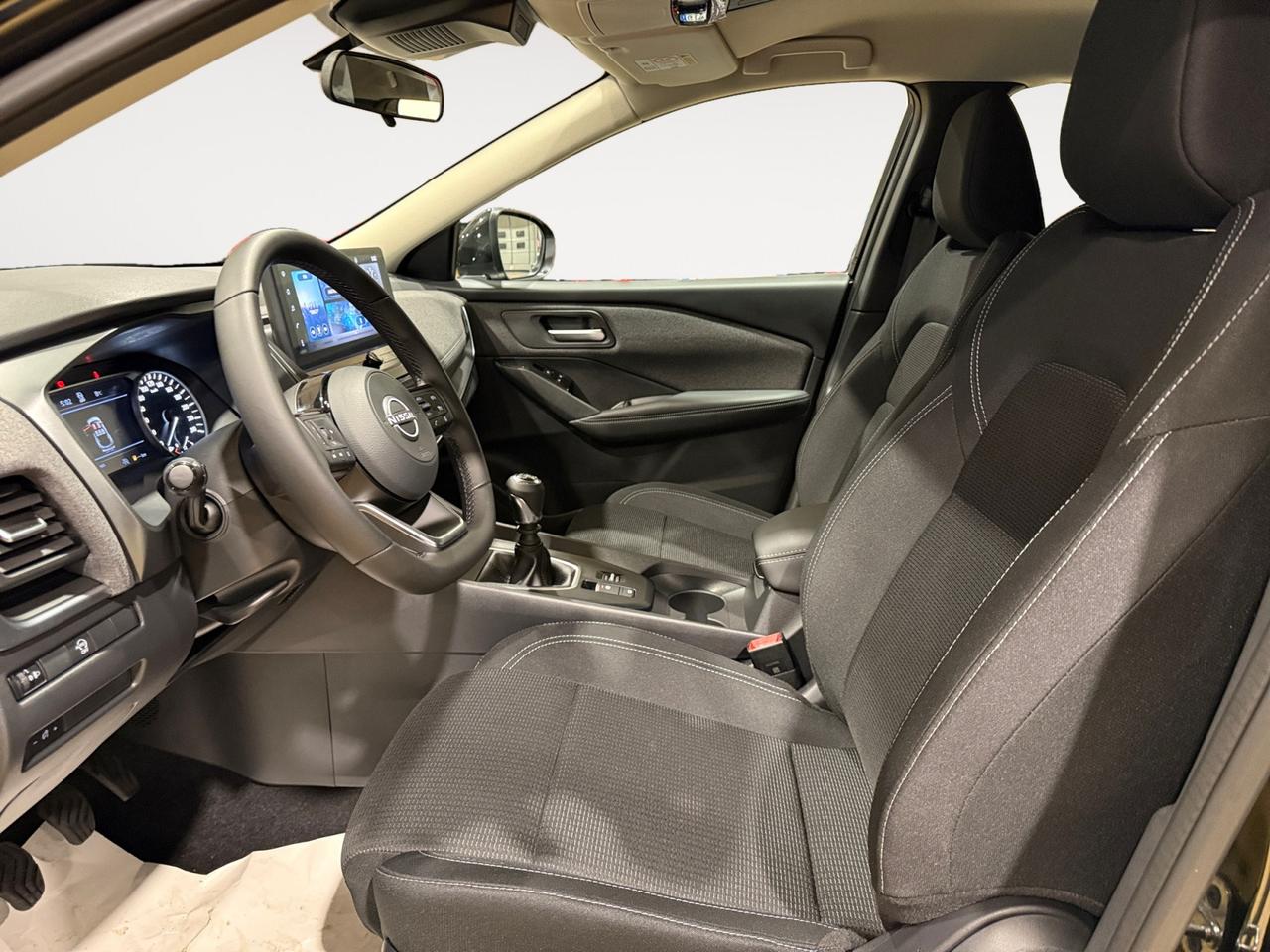 NISSAN QASHQAI ACENTA MHYB 140CV MT 2WD