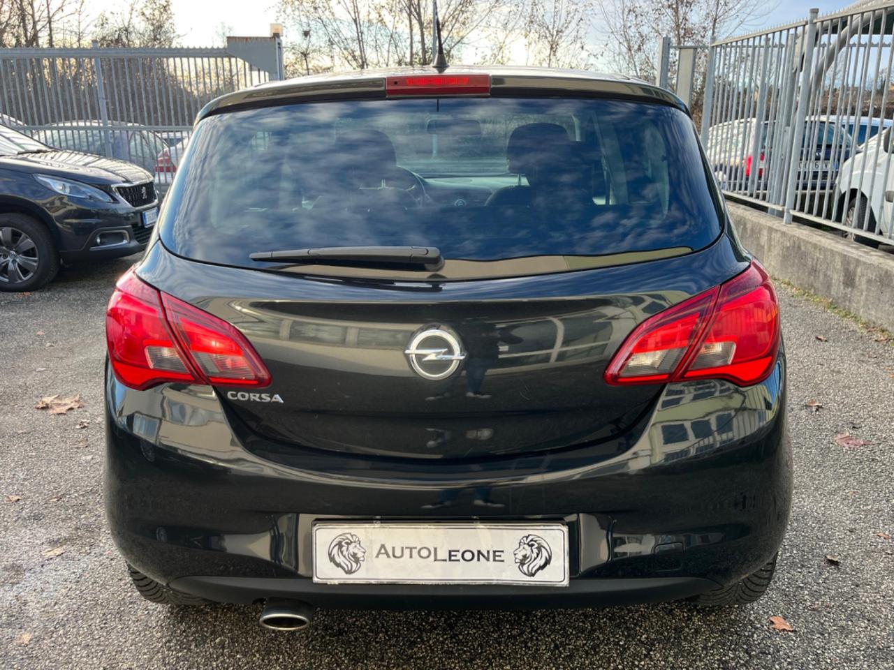 Opel Corsa 1.2 69cv 5 p. BLACK PACK OK NEOPATENTATI