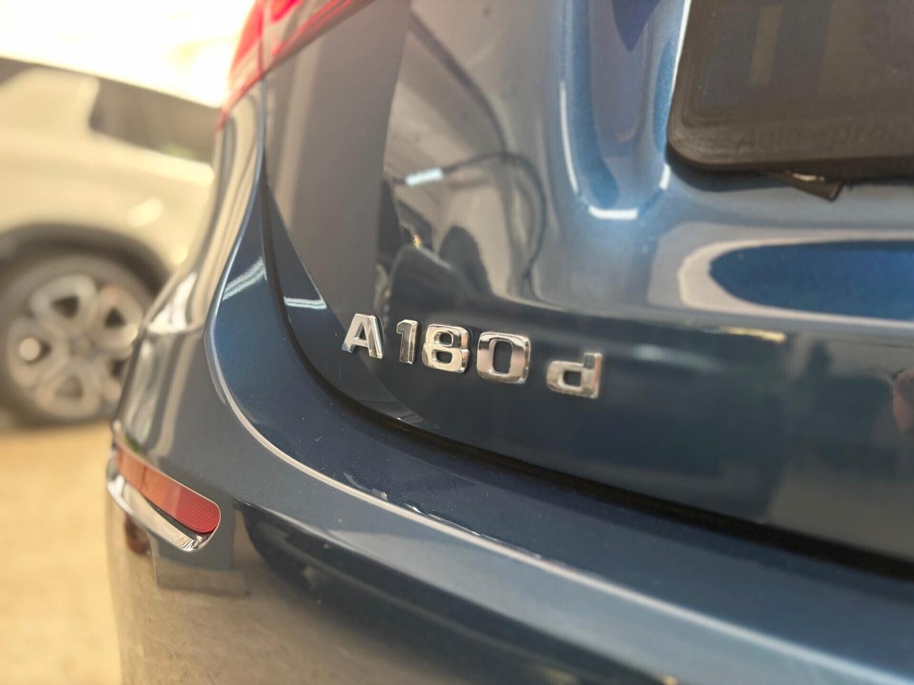 Mercedes-benz A 180d Automatic Business Extra