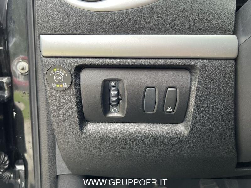 Renault Clio 1.2 16V 5 porte GPL Dynamique