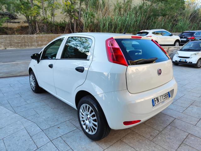 FIAT Punto 1.4 8V 5 porte Natural Power Street *VENDUTA*