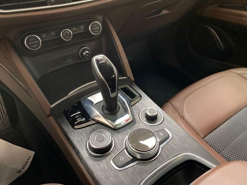 Alfa Romeo Stelvio 2.2 Turbodiesel 190 CV AT8 RWD Executive