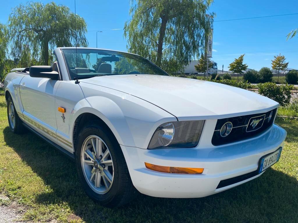 MUSTANG CABRIO 4000