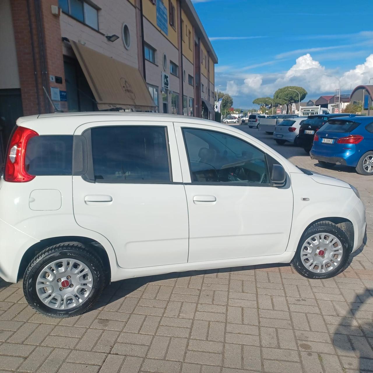 35188KM FIAT PANDA VAN 1.0 HYBRID IVA ESPOSTA