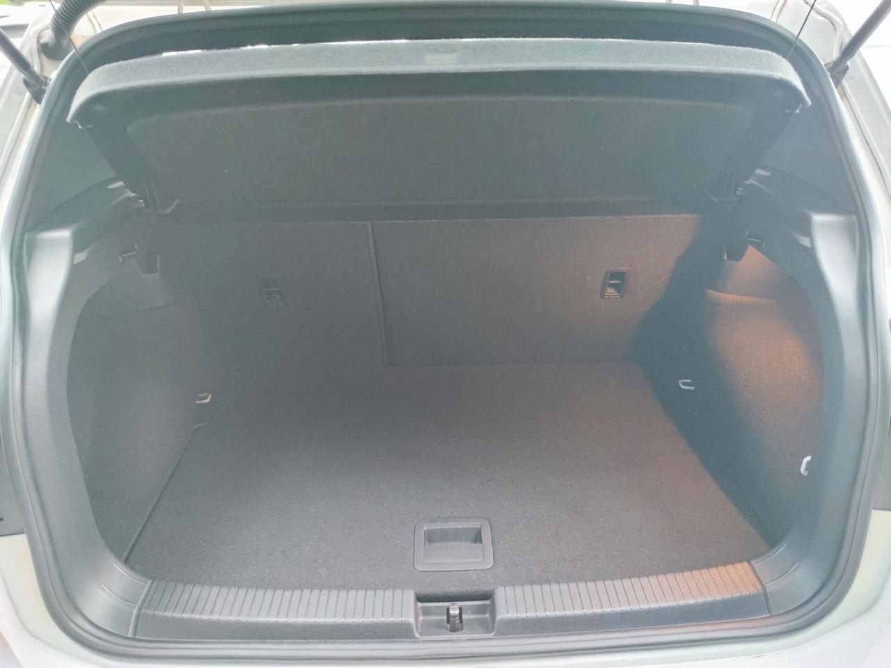 Volkswagen T-Cross 1.0 TSI 115 CV DSG R LINE EDITION