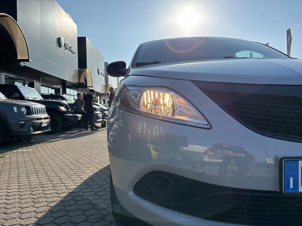 Lancia Ypsilon 5 Porte 1.2 Elefantino