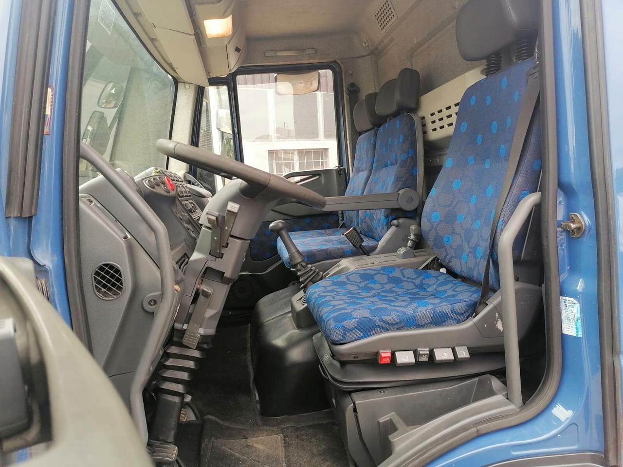 Iveco Eurocargo 100 e 18 - Carrellone