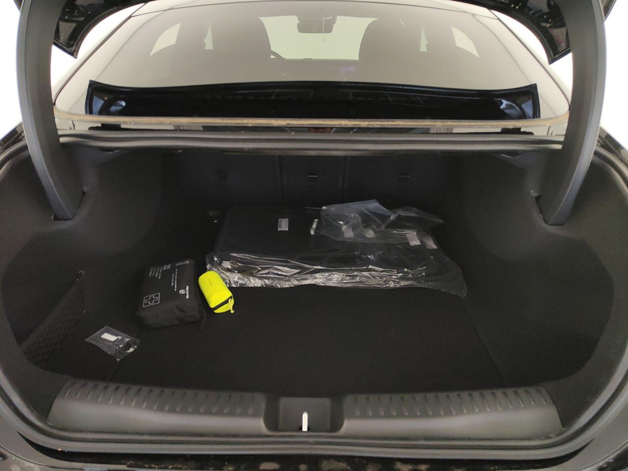 Mercedes-Benz CLA 200 4MATIC