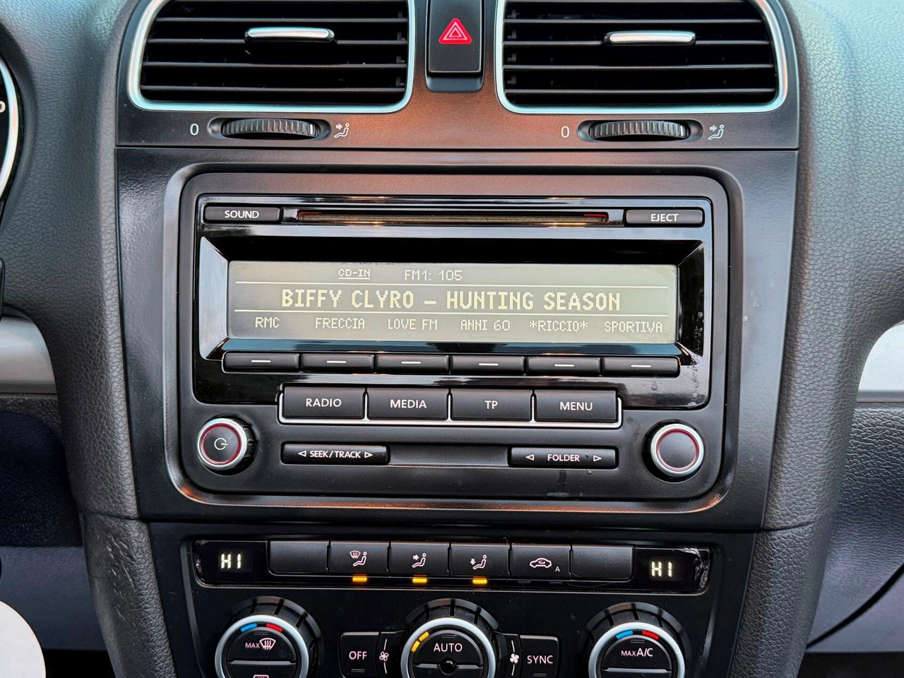 Volkswagen Golf CABRIO 1.6 TDI 105CV *LED - 2013