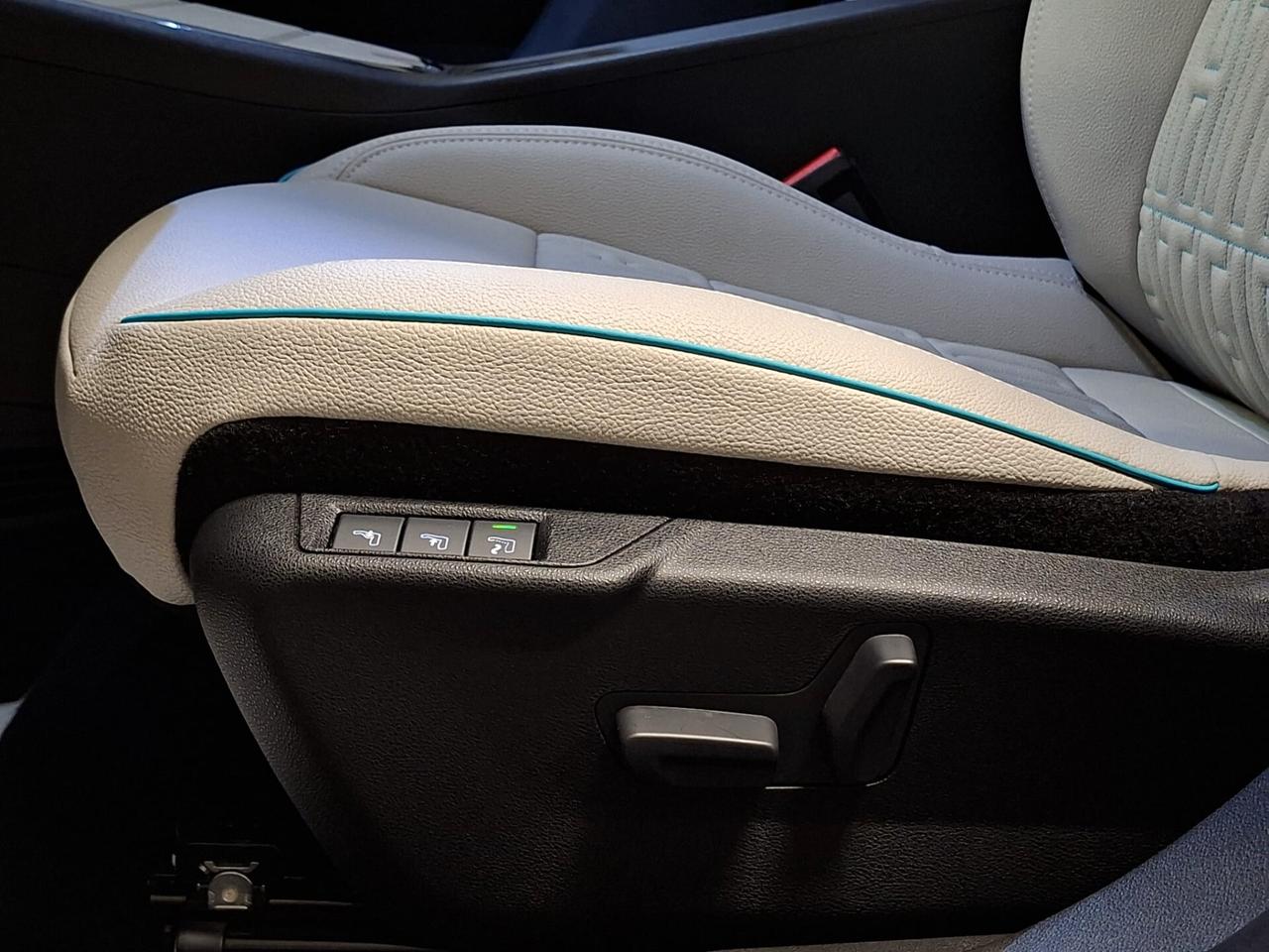 Fiat 600 1200 Turbo mhev Hybrid La Prima DCT Km.0