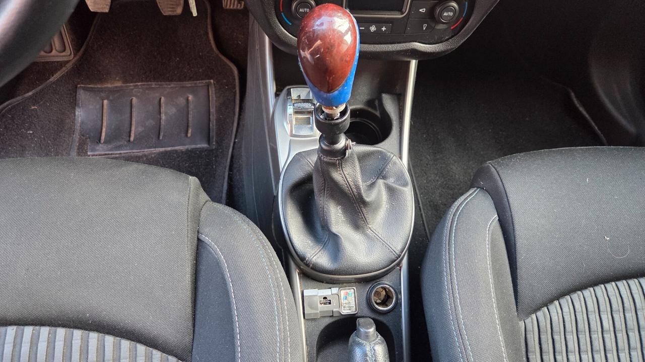 Alfa Romeo MiTo 1.4 T 105CV Distinctive per commerciante