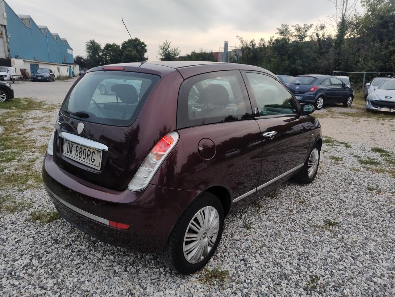 Lancia Ypsilon 1.2 Argento