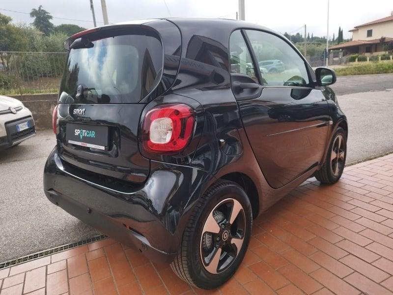 smart fortwo EQ Passion