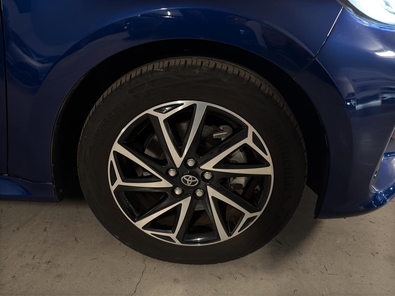 Toyota Yaris 1.5 Hybrid 5 porte Lounge