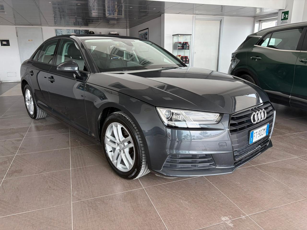Audi A4 2.0 TDI 150 CV S tronic Business