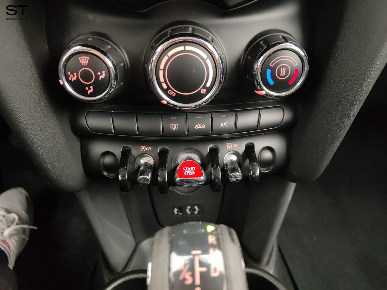 MINI Mini 4ª serie (F56) - Mini 1.5 Cooper D Boost
