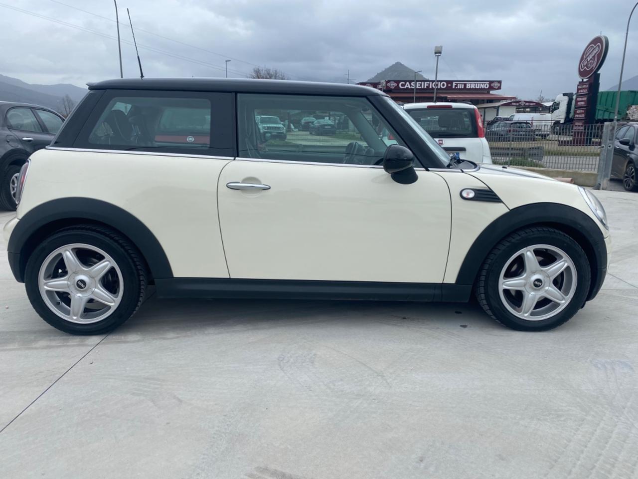 Mini Mini 1.6 16V Cooper D 2008