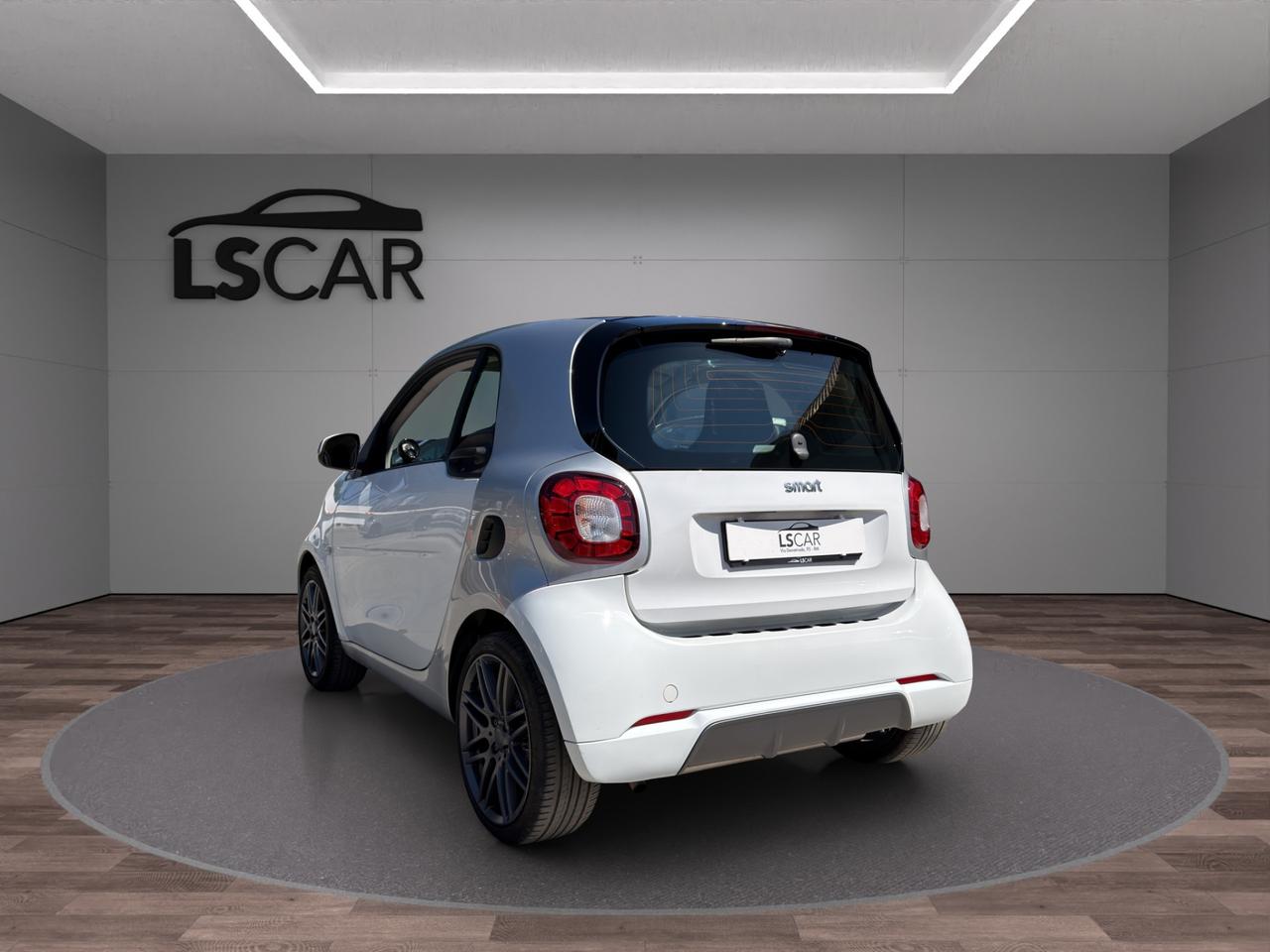 Smart fortwo coupe 0.9 Turbo 90cv - Allestimento Brabus - Unico proprietario - Promo finanziamento - Cerchi in lega 16" - Led - Tetto panoramico