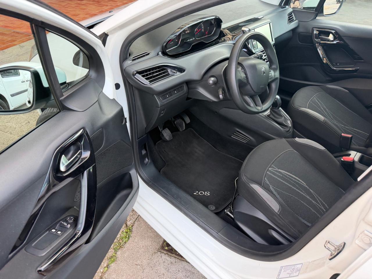 Peugeot 208 1.4 HDi 68 CV 5 porte Active