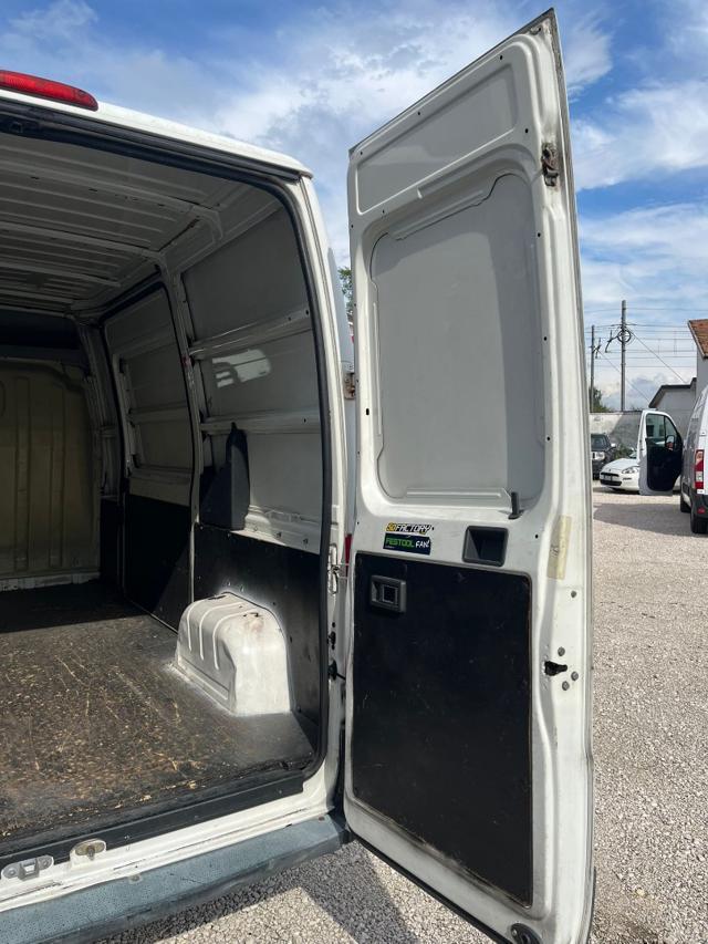 PEUGEOT Boxer 330MH 2.8 HDi cat PM-TA Furgone