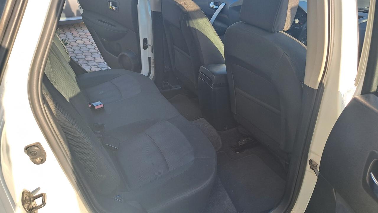 Nissan Qashqai 1.5 dCi DPF Tekna