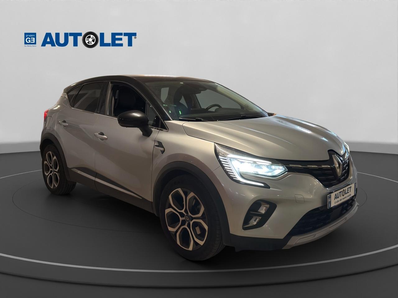 Renault Captur Plug-in Hybrid E-Tech 160 CV Initiale Paris