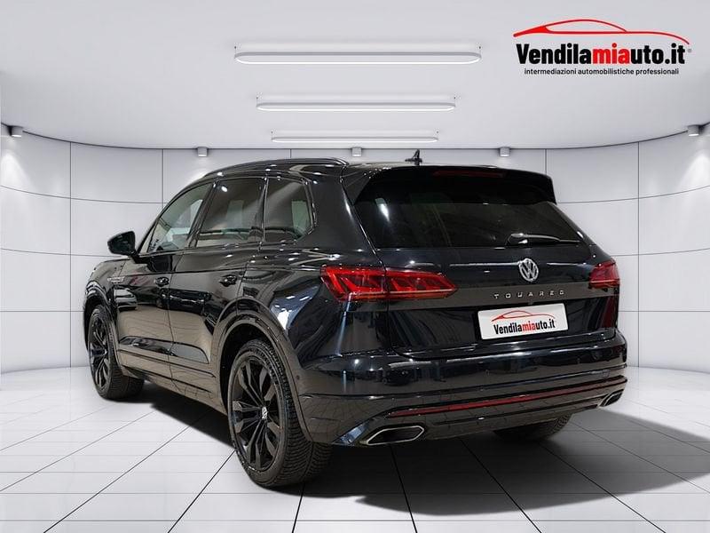 Volkswagen Touareg 3.0 V6 tdi Atmosphere R-Line Exterior Pack 231cv tiptronic