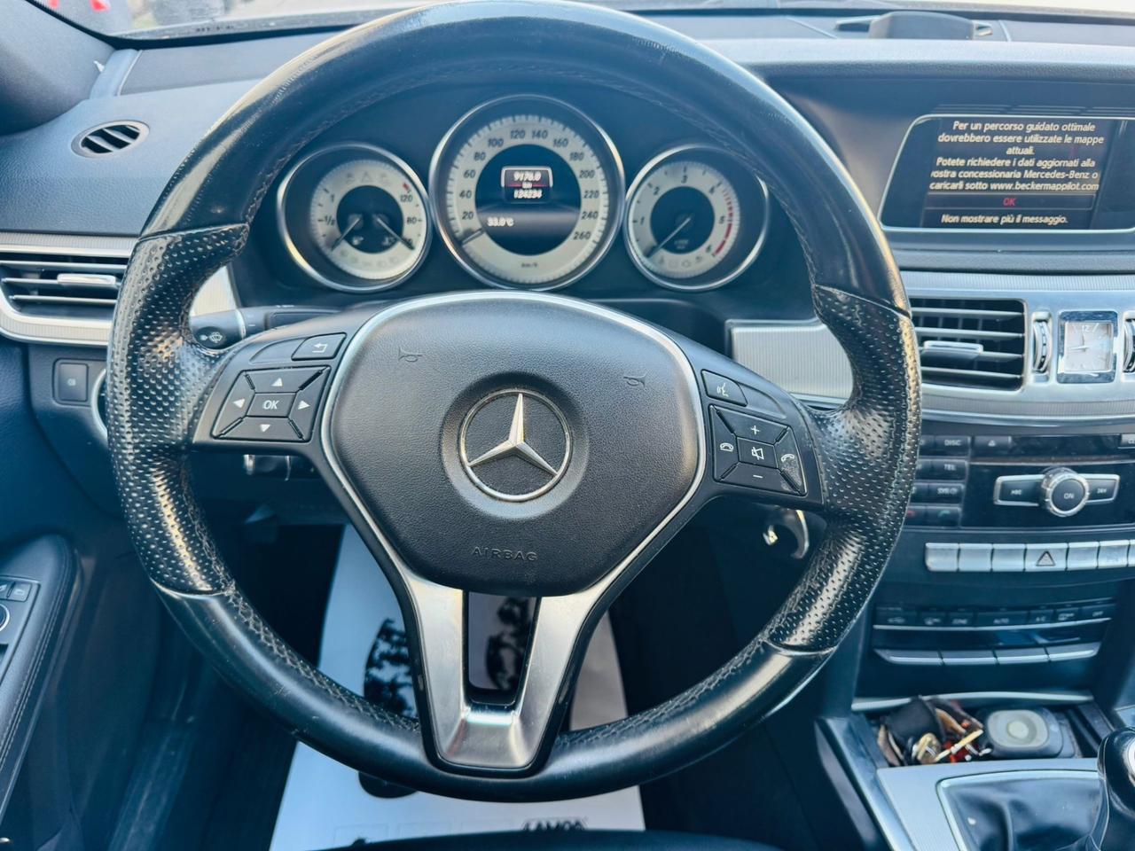 Mercedes-benz E 200 bluetech Premium 2014 120.000km