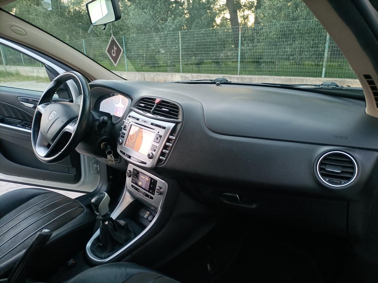 Lancia Delta 1.4 T-Jet 120 CV Platino Ecochic GPL