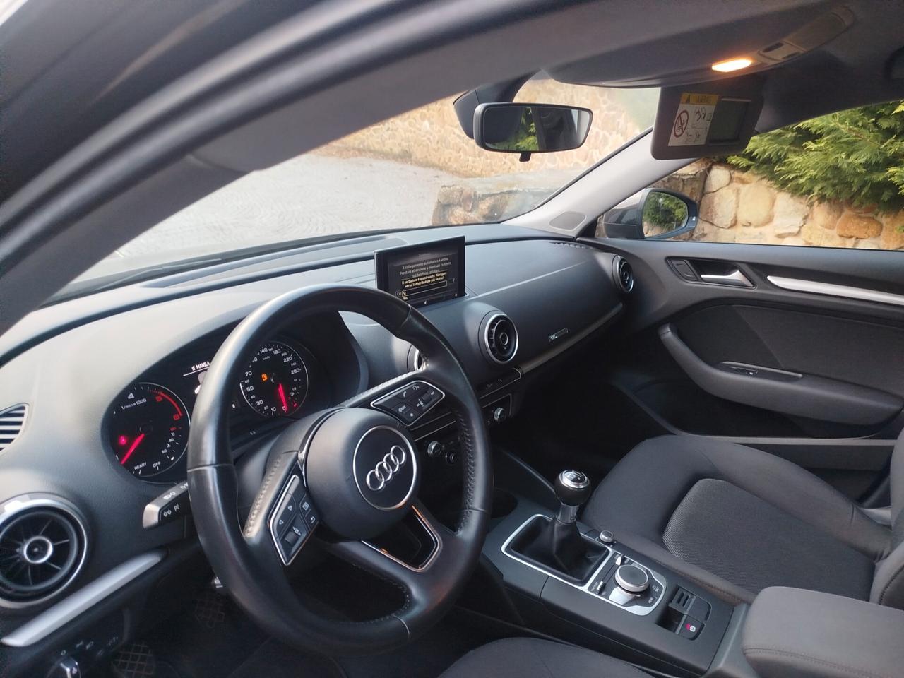 Audi A3 Sedan 1.6 TDI 116 CV Sport