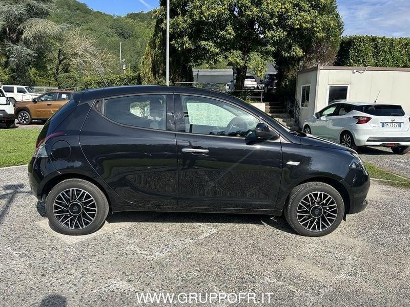 Lancia Ypsilon Ypsilon 1.0 FireFly 5 porte S&S Hybrid Platino