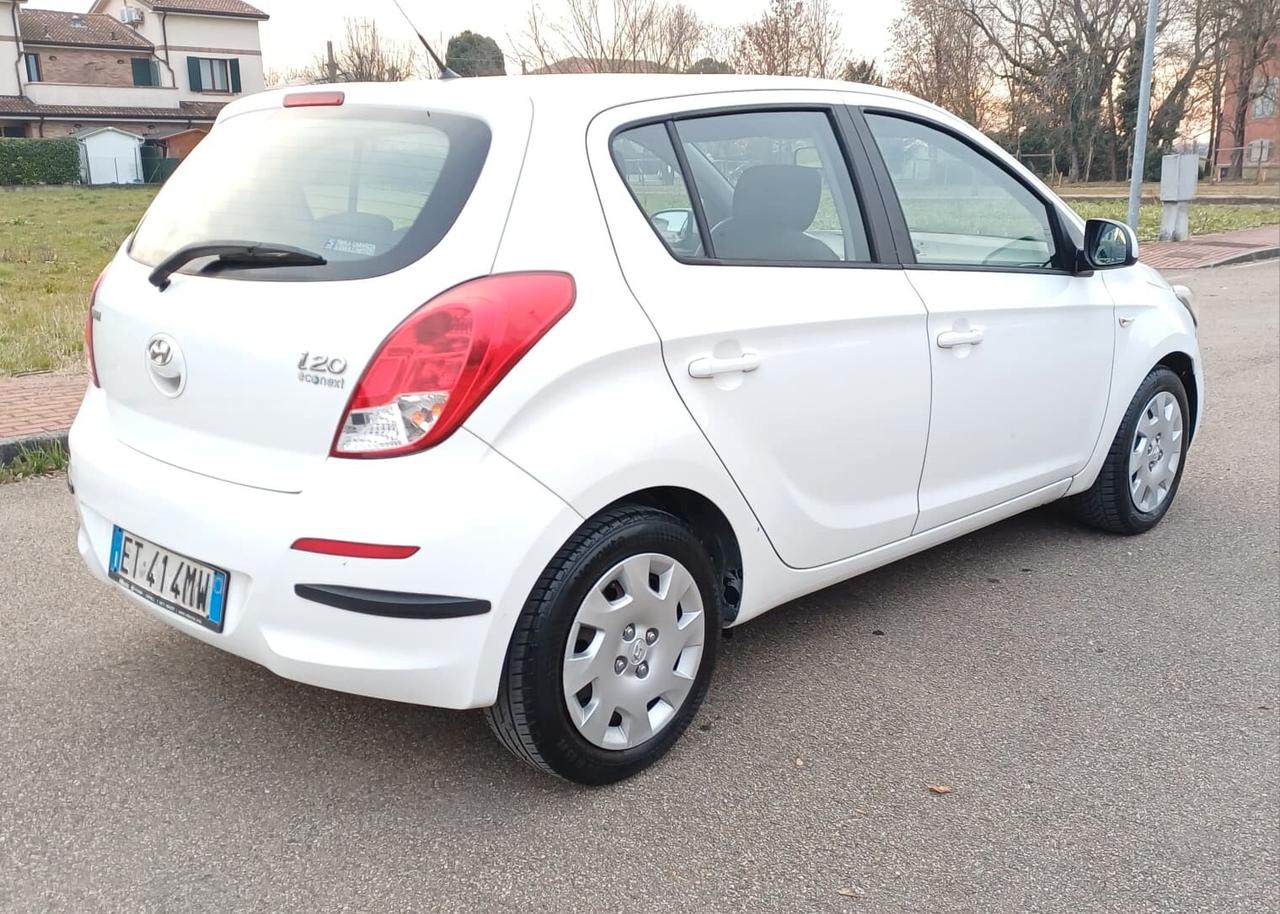 Hyundai i20 1.2 5p. Econext Sound Edition